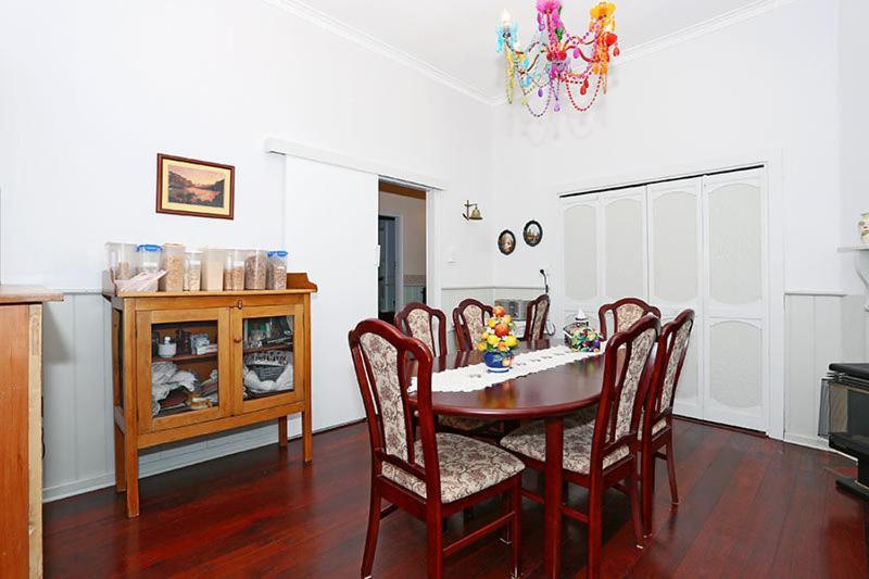 Jacaranda Guest House Басселтон Екстер'єр фото
